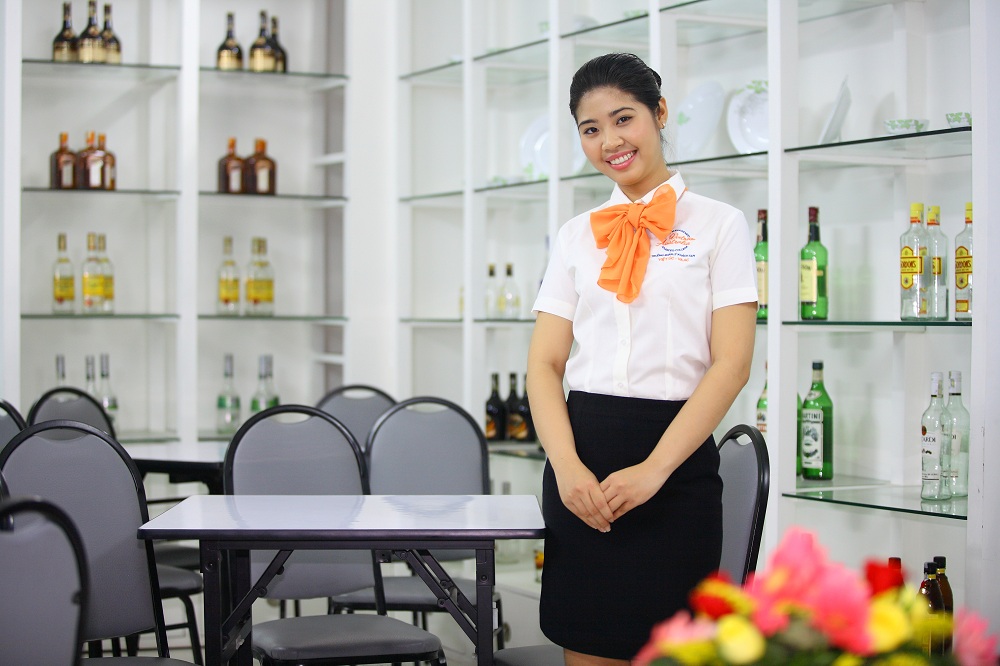Phòng thực hành nghiệp vụ bàn với đầy đủ cơ sở vật chất phục vụ cho việc dạy và học